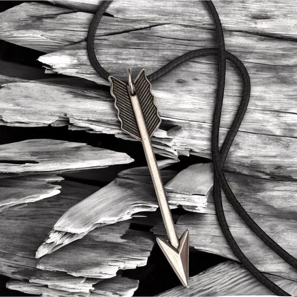 5 For $25💫Silver Arrow Necklace - Picture 1 of 4